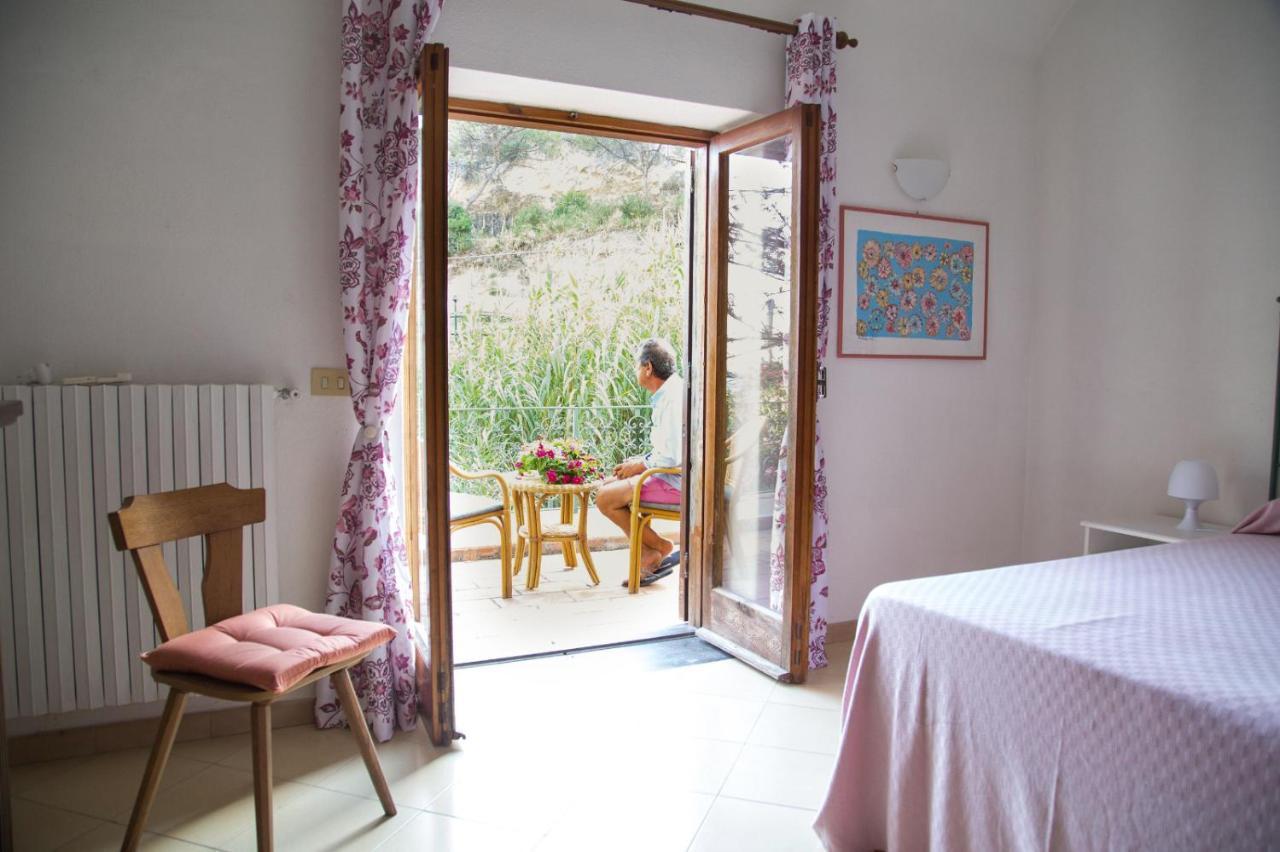 Villa Paradiso Sant'Angelo  Exteriör bild