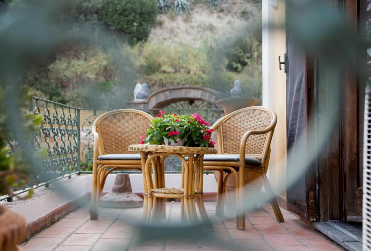 Villa Paradiso Sant'Angelo  Exteriör bild