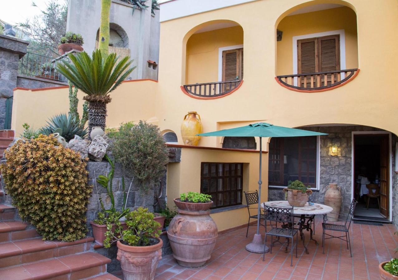 Villa Paradiso Sant'Angelo  Exteriör bild